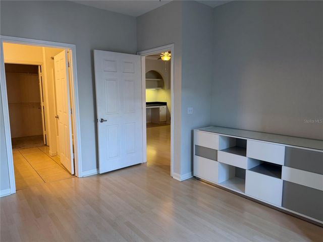 860 N ORANGE AVENUE 301, Orlando, FL 32801