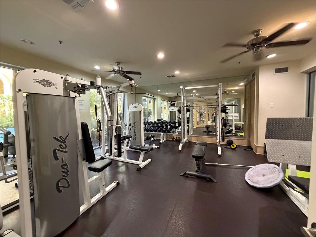 Image 31 of property listing at 860 N ORANGE AVENUE 301, Orlando, FL 32801