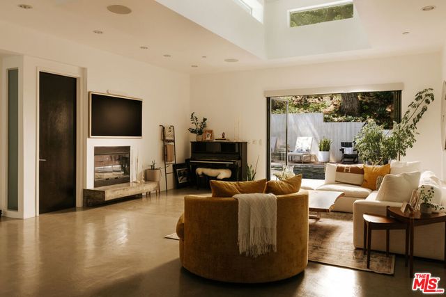 2169 Stanley Hills Drive, Los Angeles, CA 90046