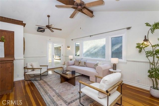 10210 La Canada, Burbank, CA 91040
