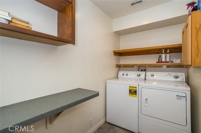 10210 La Canada, Burbank, CA 91040