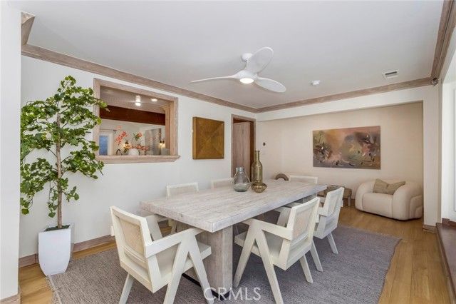 10210 La Canada, Burbank, CA 91040
