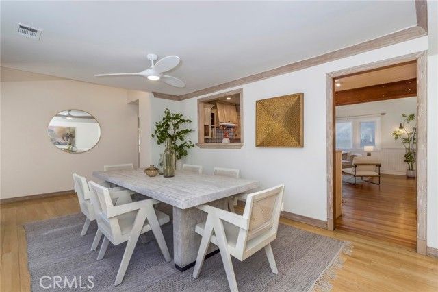 10210 La Canada, Burbank, CA 91040