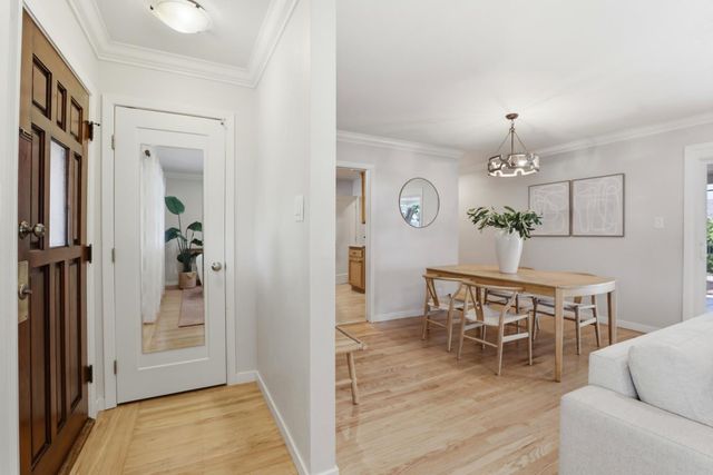 1148 Fallbrook St, West Sacramento, CA 95691