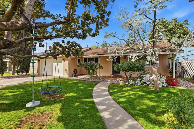 1148 Fallbrook St, West Sacramento, CA 95691