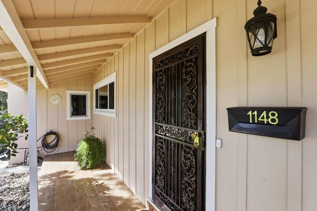 1148 Fallbrook St, West Sacramento, CA 95691