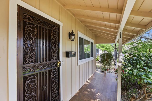 1148 Fallbrook St, West Sacramento, CA 95691