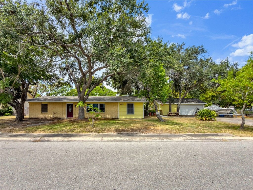 2633 Henrietta Pl, Ingleside, TX 78362 — exterior