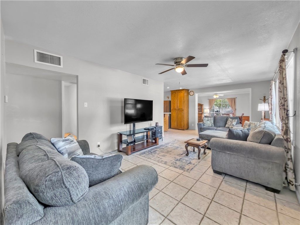 2633 Henrietta Pl, Ingleside, TX 78362 — photo 3