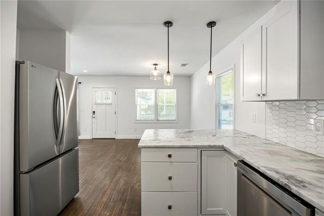 2491 Glendale Circle SE, Smyrna, GA 30080