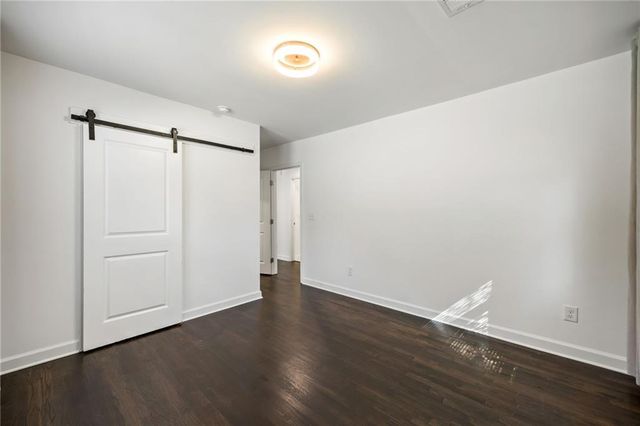 2491 Glendale Circle SE, Smyrna, GA 30080