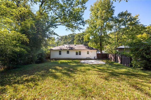 2491 Glendale Circle SE, Smyrna, GA 30080