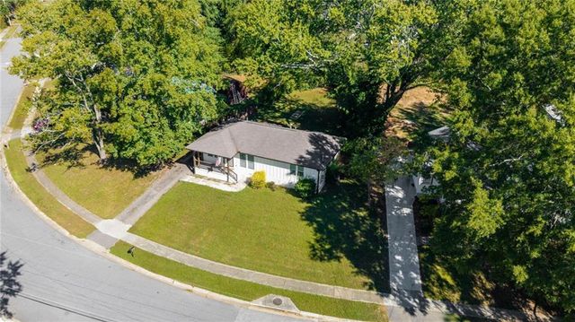 2491 Glendale Circle SE, Smyrna, GA 30080