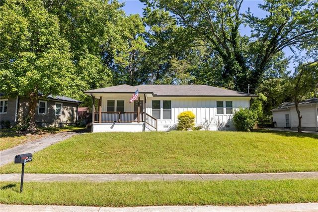 2491 Glendale Circle SE, Smyrna, GA 30080