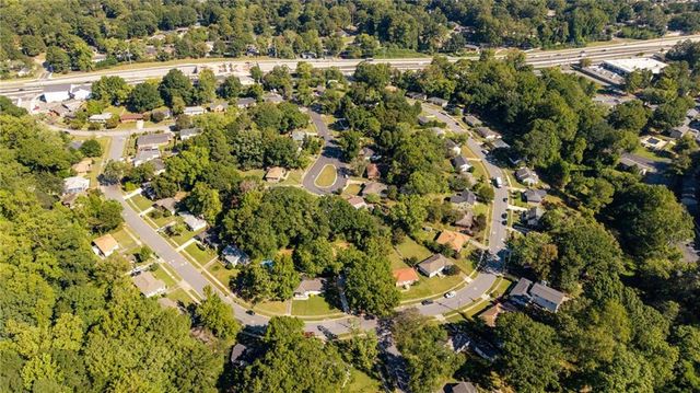 2491 Glendale Circle SE, Smyrna, GA 30080