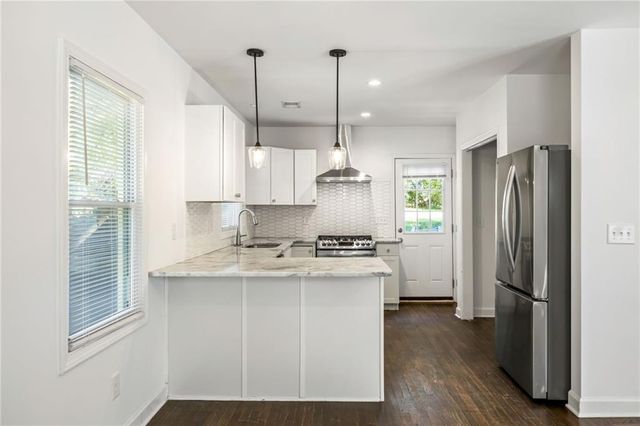 2491 Glendale Circle SE, Smyrna, GA 30080