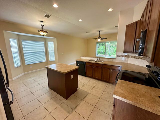 2835 W Brookfield Way, Vero Beach, FL 32966