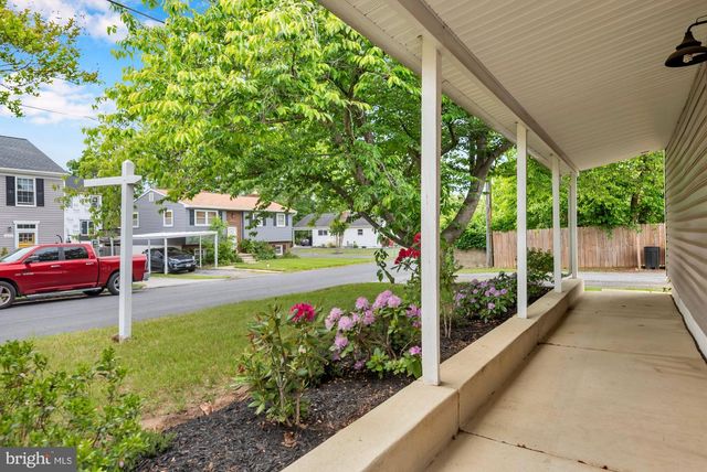 1623 RIVERDALE DR, Edgewater, MD 21037