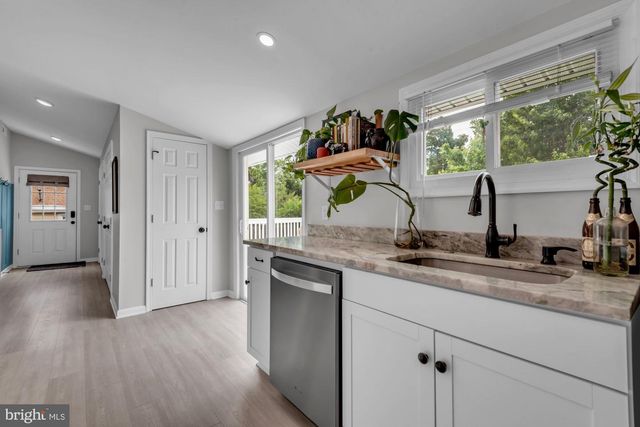 1623 RIVERDALE DR, Edgewater, MD 21037