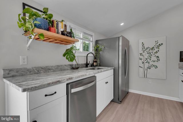 1623 RIVERDALE DR, Edgewater, MD 21037