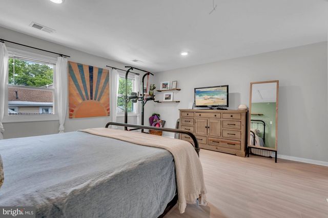 1623 RIVERDALE DR, Edgewater, MD 21037