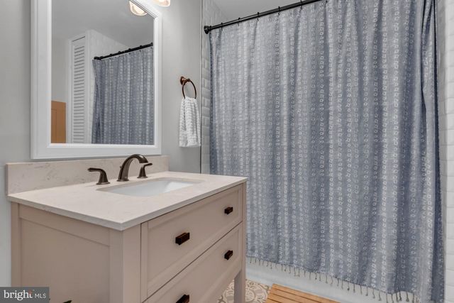 1623 RIVERDALE DR, Edgewater, MD 21037