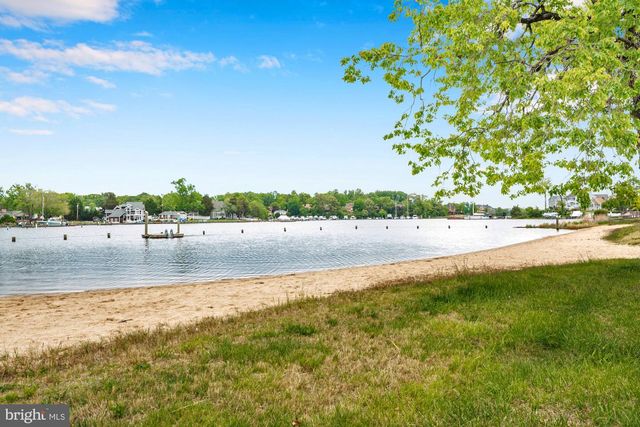 1623 RIVERDALE DR, Edgewater, MD 21037