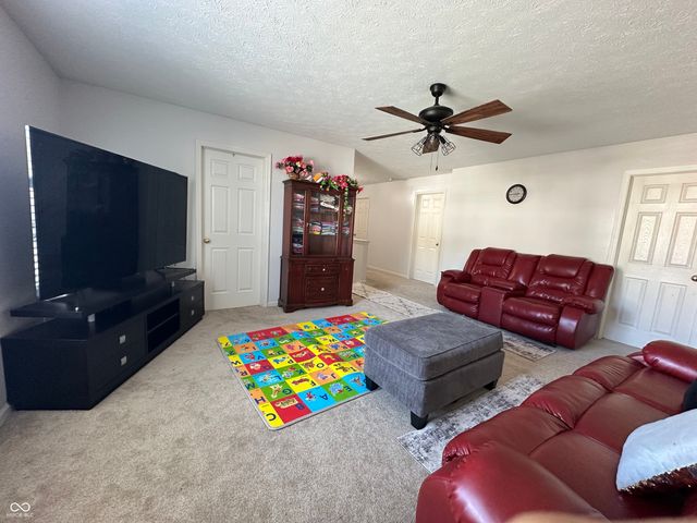 6425 Bonneville Drive, Indianapolis, IN 46237