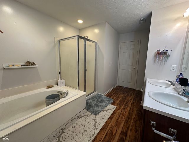 6425 Bonneville Drive, Indianapolis, IN 46237