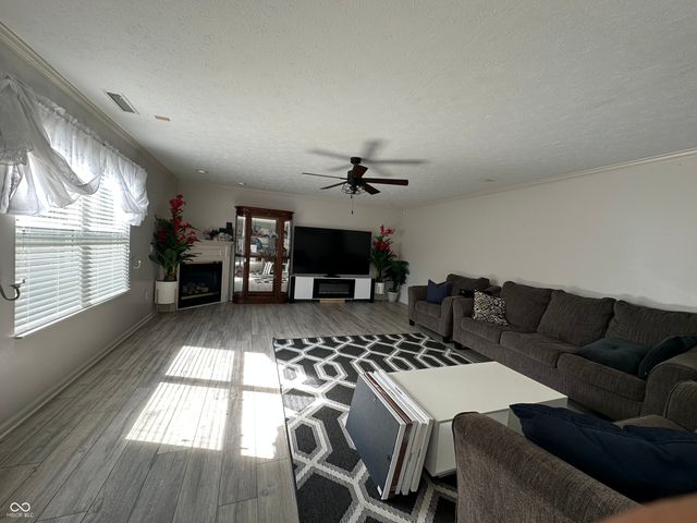 6425 Bonneville Drive, Indianapolis, IN 46237