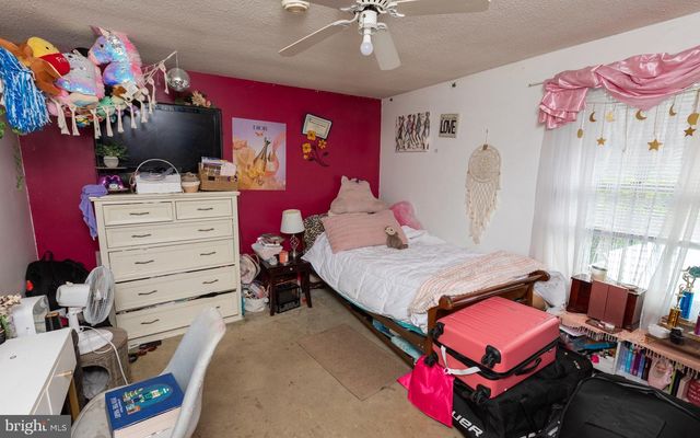 820 WALNUT AVE, Bensalem, PA 19020