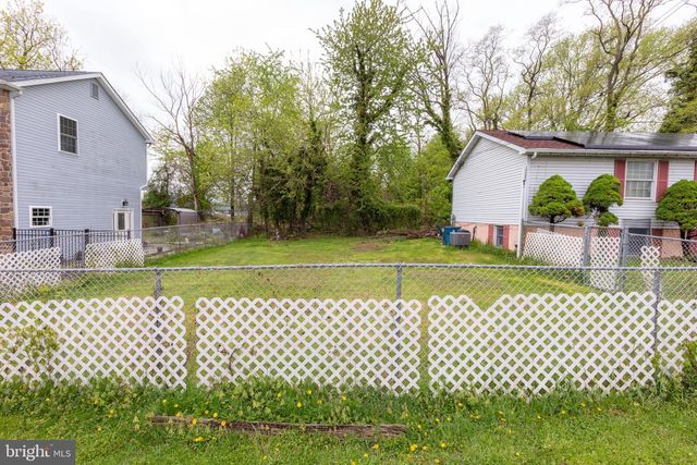 820 WALNUT AVE, Bensalem, PA 19020