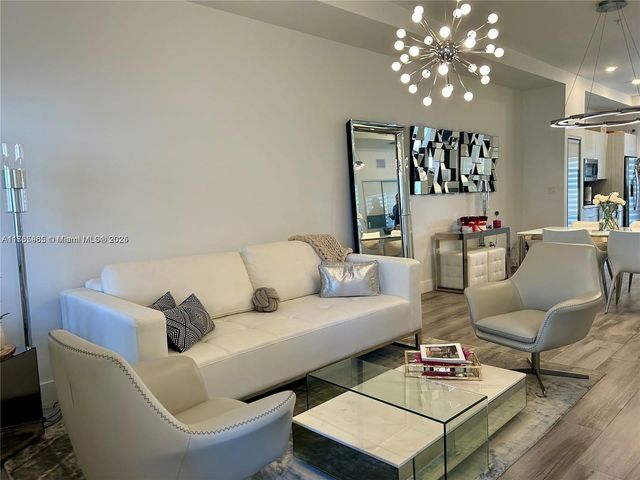 7825 NW 104th Ave 32, Doral, FL 33178