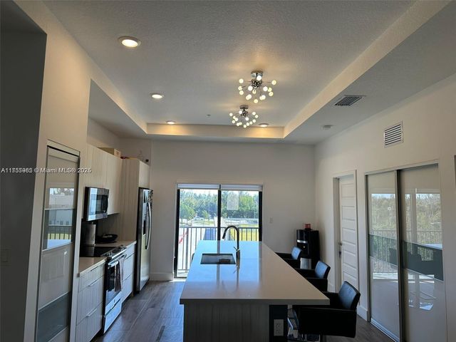 7825 NW 104th Ave 32, Doral, FL 33178