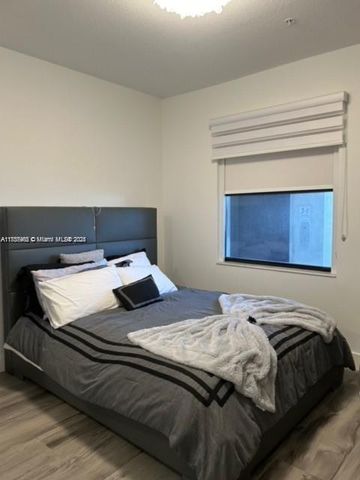 7825 NW 104th Ave 32, Doral, FL 33178