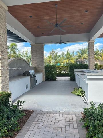 7825 NW 104th Ave 32, Doral, FL 33178