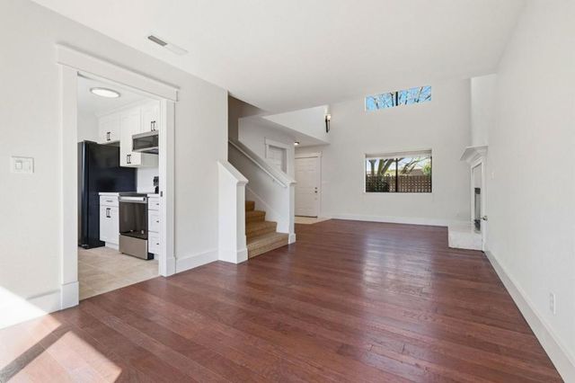 2022 Bob White Ln, Santa Cruz, CA 95065