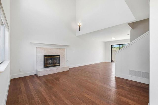 2022 Bob White Ln, Santa Cruz, CA 95065