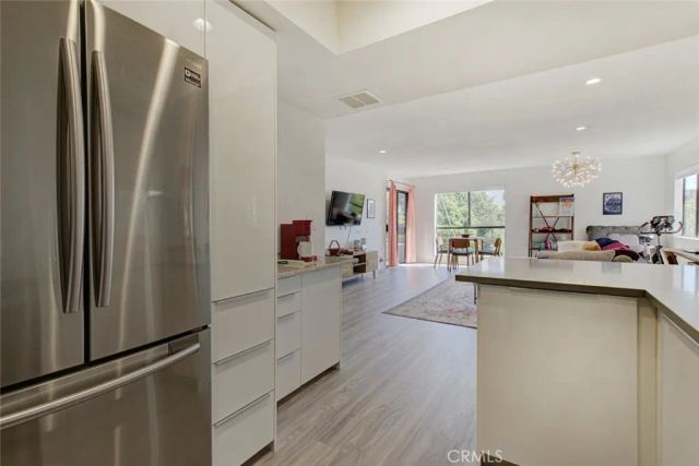 1037 N Vista, Los Angeles, CA 90046