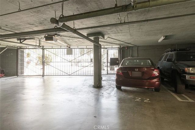 1037 N Vista, Los Angeles, CA 90046