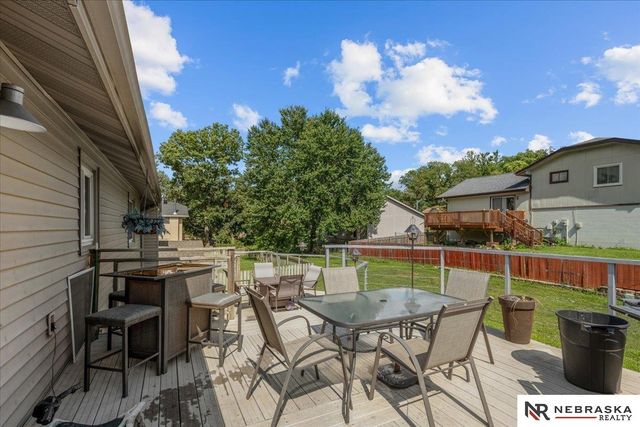 12729 Erskine Street, Omaha, NE 68164