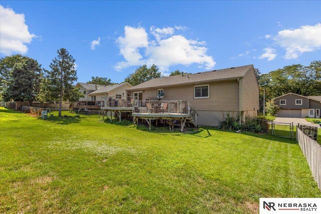 12729 Erskine Street, Omaha, NE 68164
