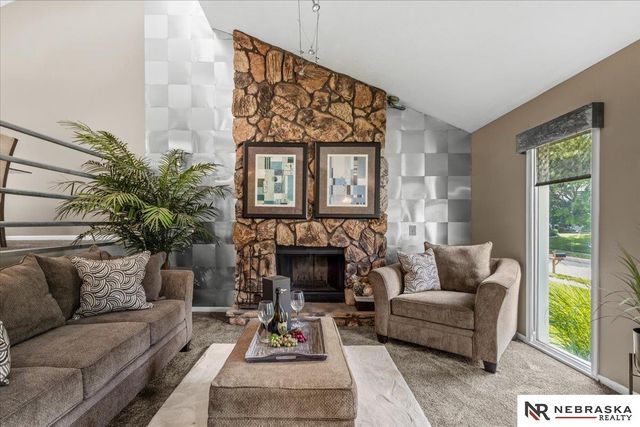 12729 Erskine Street, Omaha, NE 68164