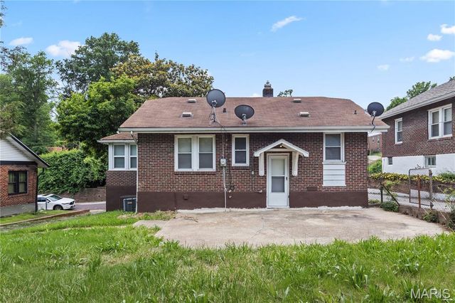 7611 San Diego Avenue, St Louis, MO 63121
