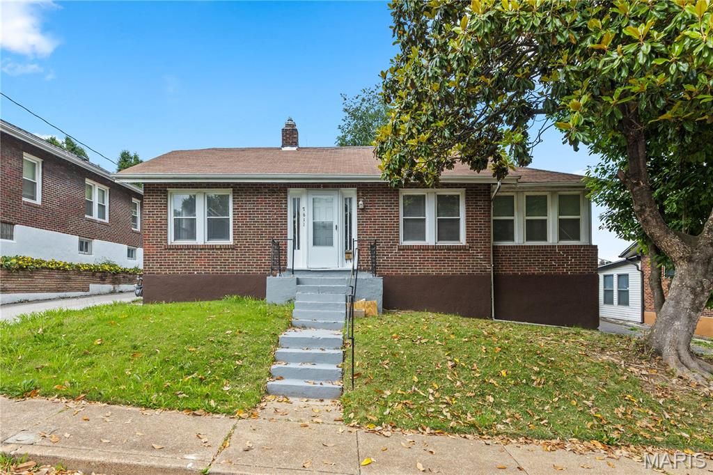 7611 San Diego Avenue, St Louis, MO 63121