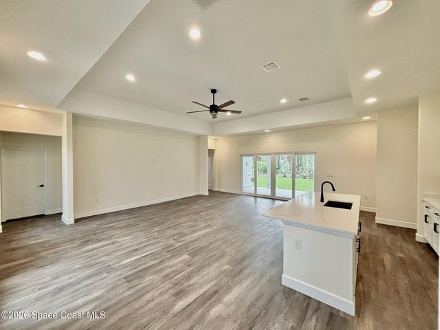 738 Harriet Avenue SW, Palm Bay, FL 32908