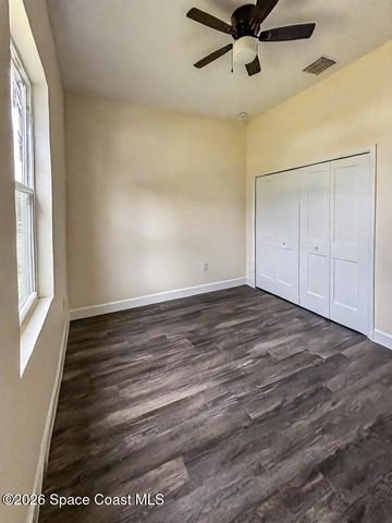 738 Harriet Avenue SW, Palm Bay, FL 32908