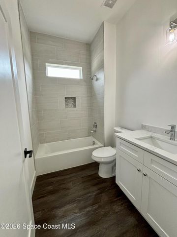738 Harriet Avenue SW, Palm Bay, FL 32908