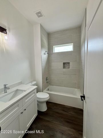 738 Harriet Avenue SW, Palm Bay, FL 32908