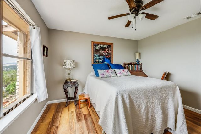 21461 Coyote TRL 6, Lago Vista, TX 78645